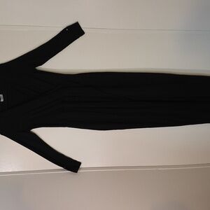 ❤️ 3 FOR $20 DRESS SALE ❤️ Tobi Classic Black Long Sleeve Dress